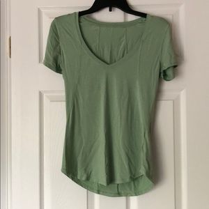 Balance Athletica - The Venture Tee (Vine)